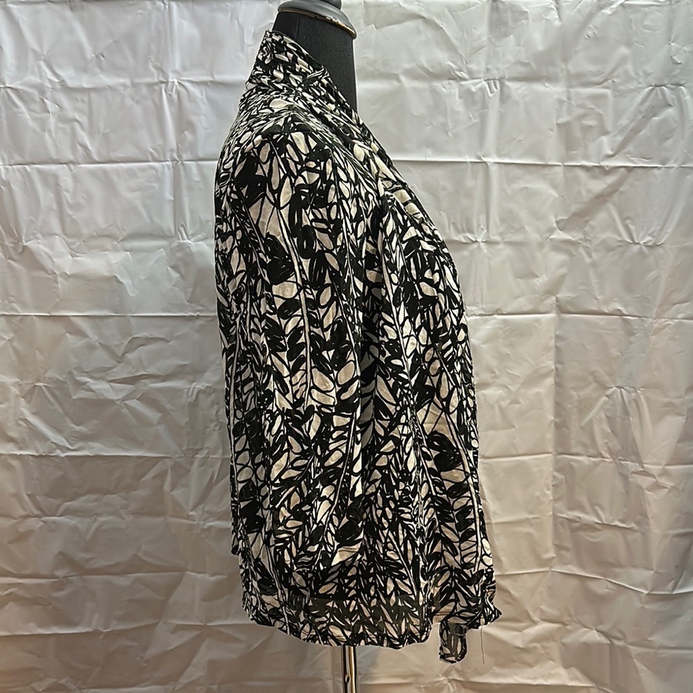 Dana Buchman sheer Black and White Floral Cardigan size large - Picture 6 of 6